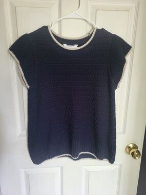 Time and Tru Navy Short-Sleeve Knit Top with Cream Trim